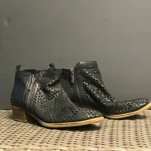 Lucky Brand Perforated Basal Bootie Sz. 8